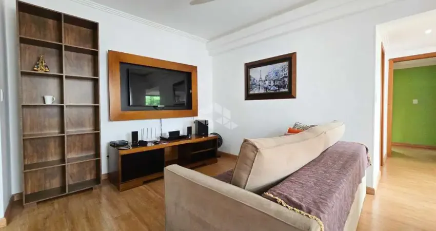 Apartamento de 3 dormitórios e 1 vaga de garagem, no bairro Cristo Redentor, em Porto Alegre.