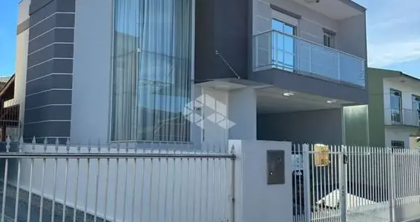 Casa com 3 quartos à venda na Servidão Cláudio Antônio Schmidt, 268, Praia Comprida, São José