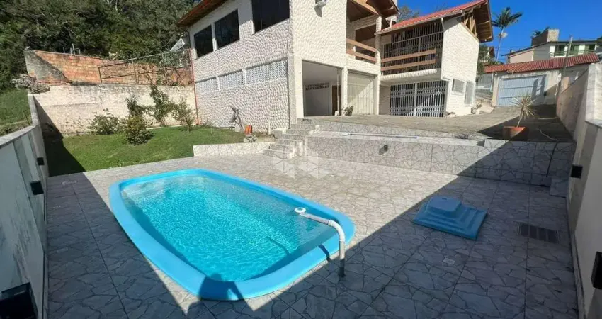 Casa com 2 quartos à venda na Rua Doutor Eros Merlin, 67, Centro, Florianópolis