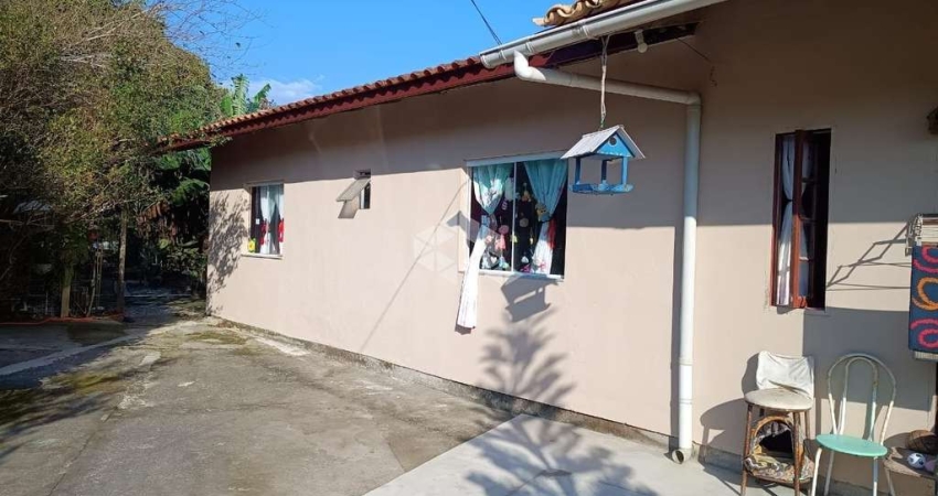 CASA 3 QUARTOS, 1 SUÍTE, 2 BAHNHEIROS , PRAIA DE FORA- PALÇHOÇA / SC