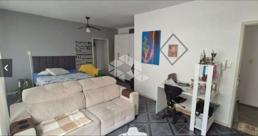 CASA 3 DORMITÓRIOS COM LOJA COMERCIAL BALNEÁRIO - FLORIANÓPOLIS/SC