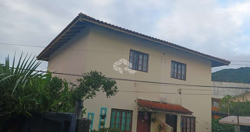 CASA 2 DORMITÓRIOS. BARRA DA LAGOA ,FLORIANÓPOLIS/SC