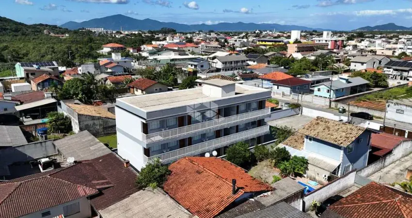 Prédio com 18 kitnet's à venda na barra do aririu - palhoça/sc