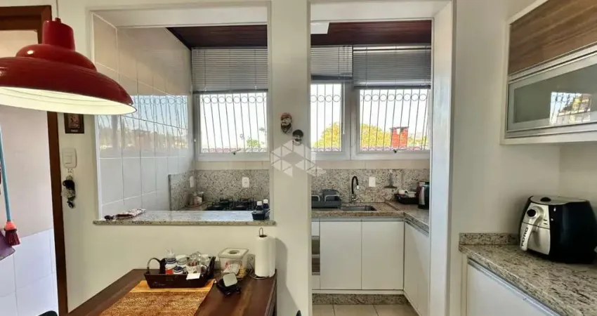 Casa à venda na trindade - florianópolis/sc | 3 dormitórios, piscina, edícula e mobiliado