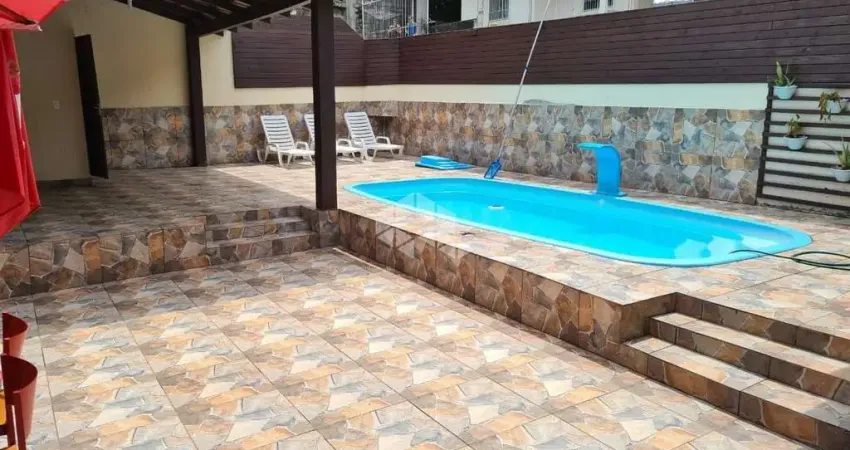 Casa com 3 quartos à venda na Servidão Florindo Coelho, 145, Córrego Grande, Florianópolis