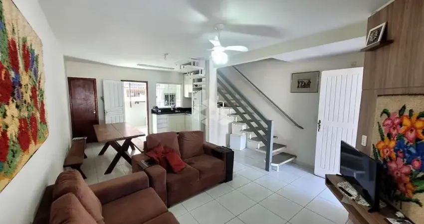 Casa à venda nos ingleses, florianópolis ? 2 suítes, mobiliada e com garagem privativa