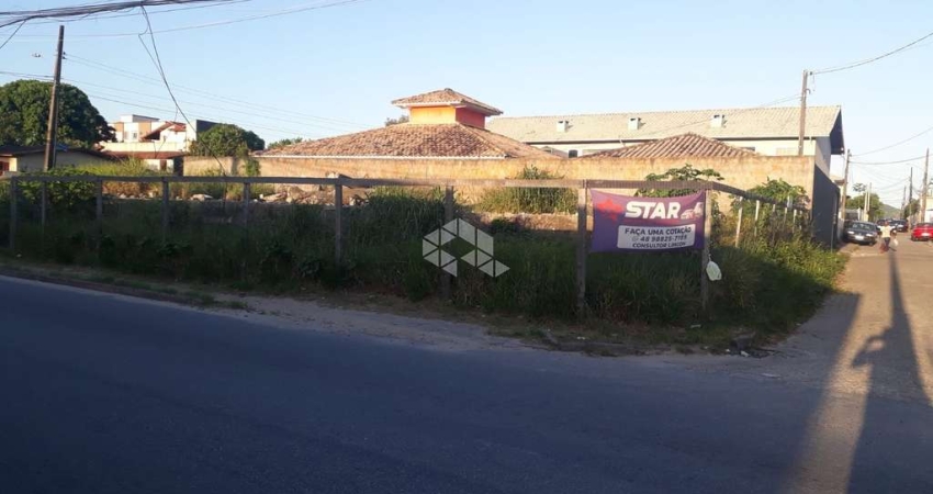 Casa com 5 dormitórios e terreno comercial nos ingleses - Florianópolis