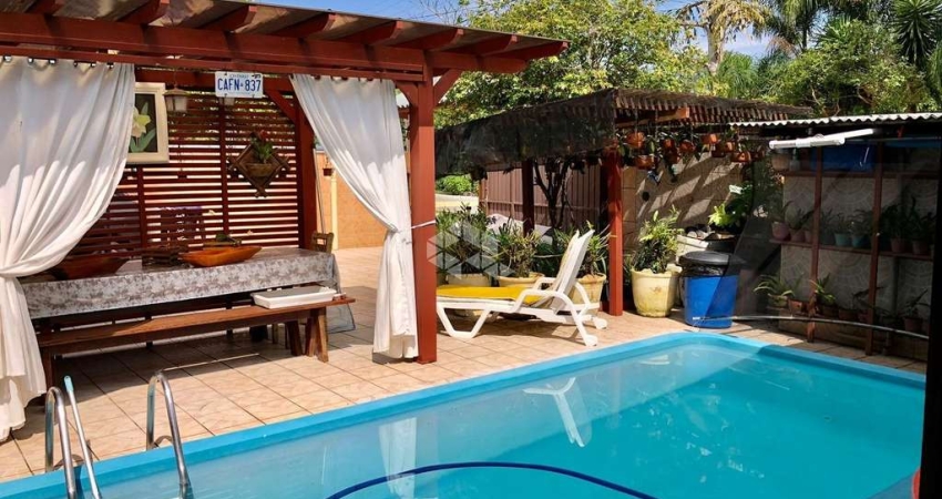Casa com 4 dormitórios/quartos na Daniela - Florianópolis/SC