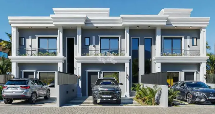 Casa geminada nos ingleses próximo a praia com 03 dormitórios