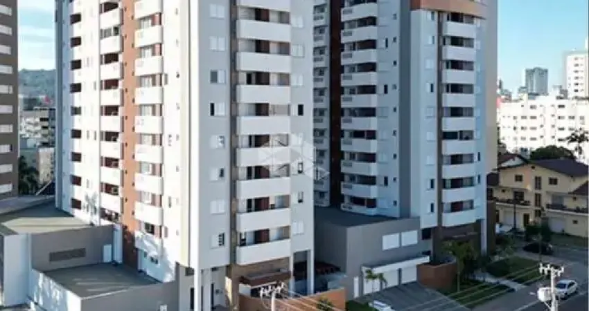 Apartamento 4 dormitórios com 1 suíte no bairro michel em crícíuma