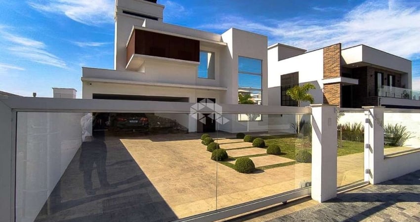 Casa na Pedra Branca com 3 quartos sendo 1 suite