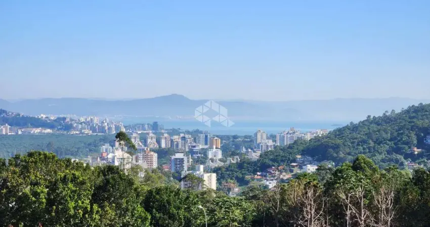 Terreno residencial à venda no Itacorubi, Florianópolis