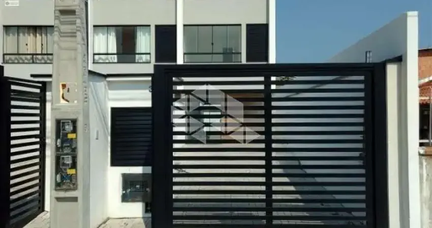 Casa duplex conjugada nova Perequê, Porto Belo a 975m do mar.