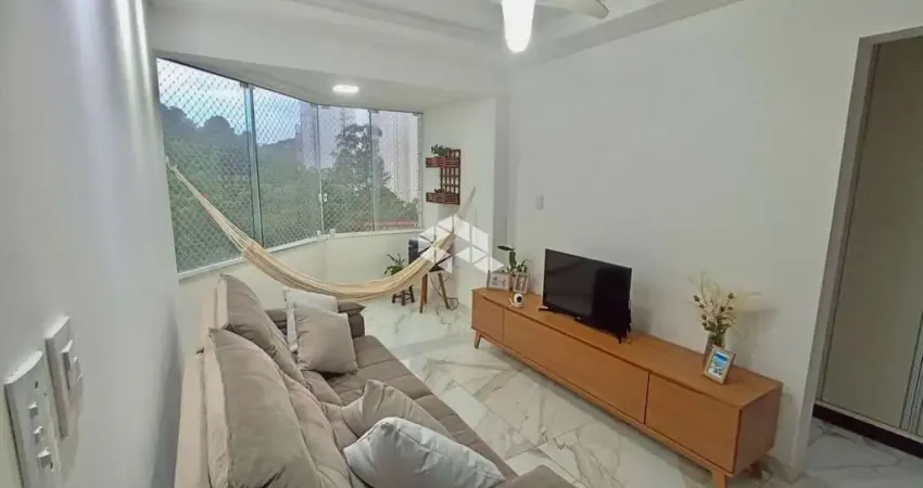 Apartamento 1 quarto 1 vaga semi-mobiliado no Pioneiros em Balneário Camboriú