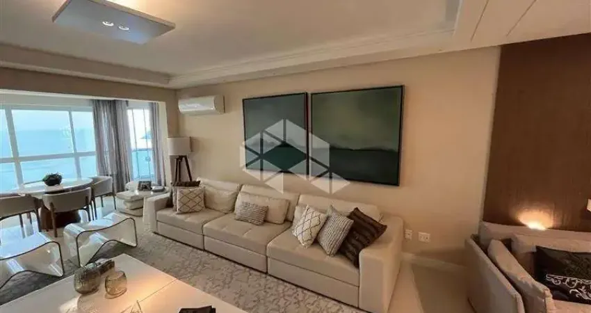 Apartamento 03 Dormitórios sendo 03 Suítes e 06 Vagas de Garagem