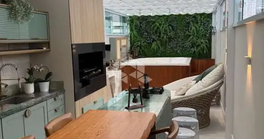 Apartamento diferenciado com 3 suítes e 2 vagas em balneário camboriú centro