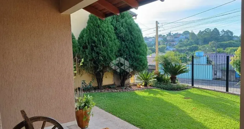 Casa com 2 quartos à venda na Rua Peru, 176, Petrópolis, Novo Hamburgo
