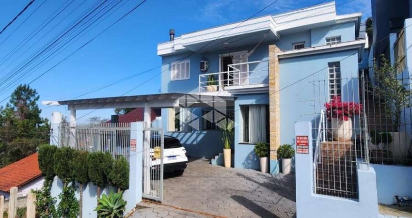 Residência com excelente padrão de acabamentos em Estância Velha