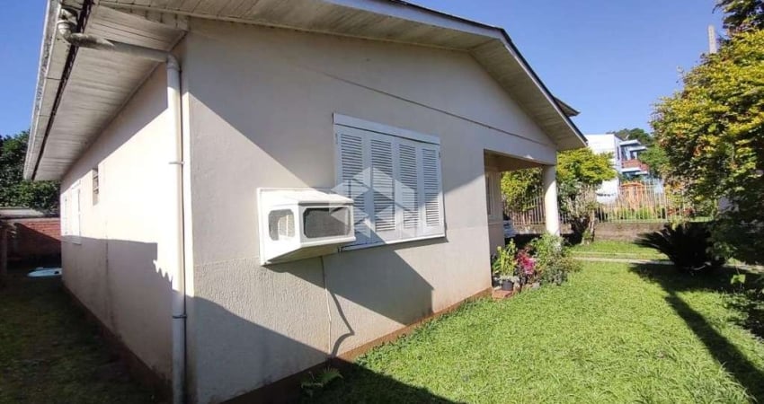 Casa com 2 quartos à venda na Travessa Léo Holdefer, 36, União, Dois Irmãos