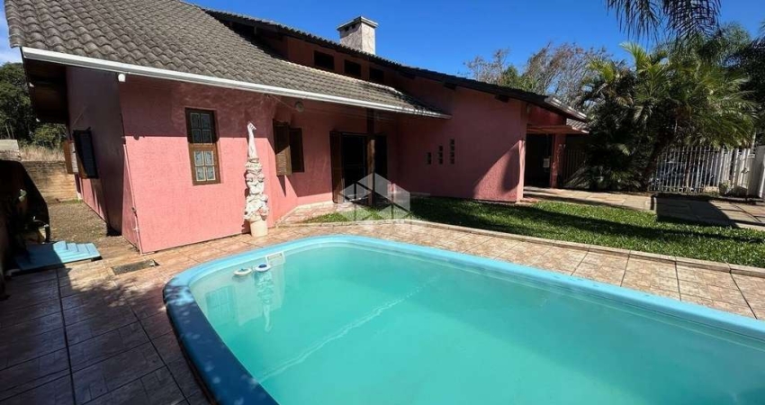 Casa com 3 quartos à venda na Euzébio de Queiroz, 192, Portal da Serra, Dois Irmãos