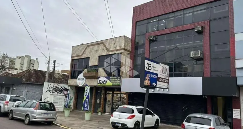 Sala comercial com 82m² de área total, 1 banheiro, bairro Ideal na cidade de Novo Hamburgo, aceita financiamento.