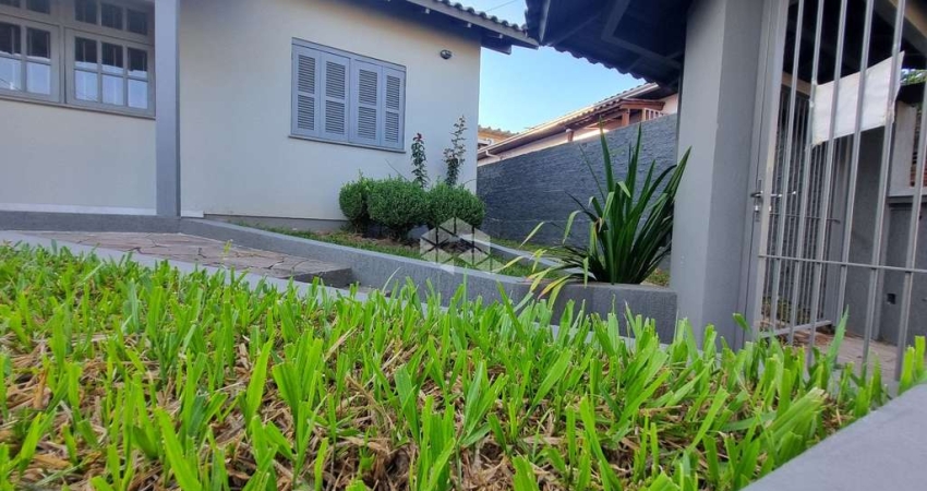 Casa com 3 dormitórios, no centro de Estância Velha