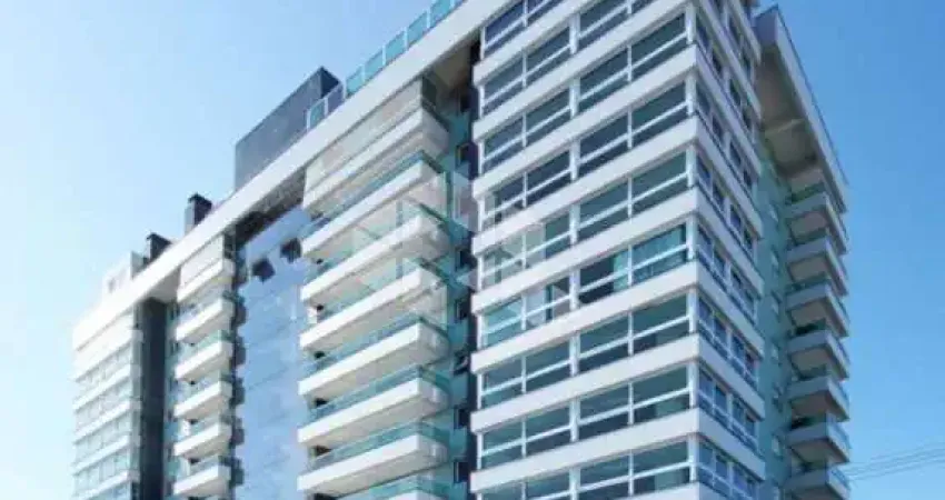 Apartamento 3  dormitorios com suite, sacada, living 2 ambientes com lareira, 2 vagas de estacionamento, bairro centro