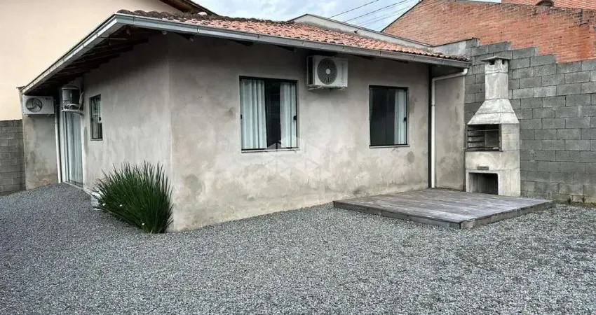 Casa com 2 quartos à venda na Oscar Schneider, 305, Jaraguá 99, Jaraguá do Sul