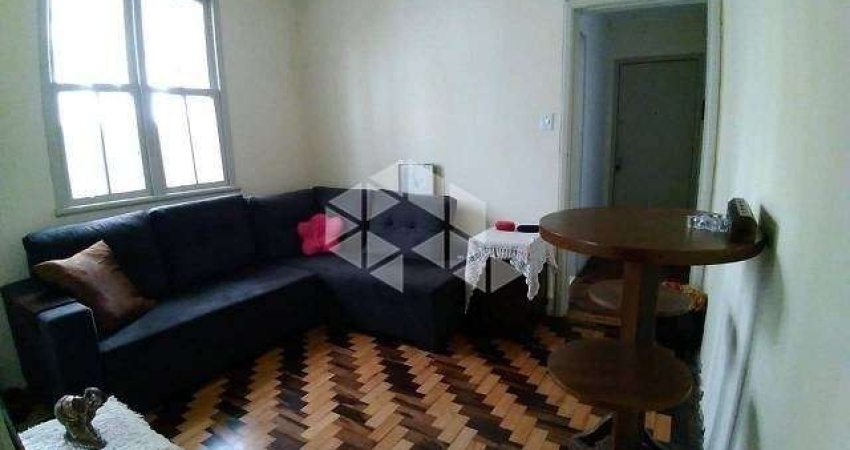 Apartamento 1 quarto, banheiro social, na Cidade Baixa em Porto Alegre.