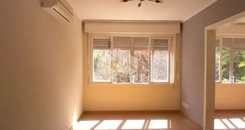 Apartamento de 3 dormitórios a venda no miolo do Menino Deus