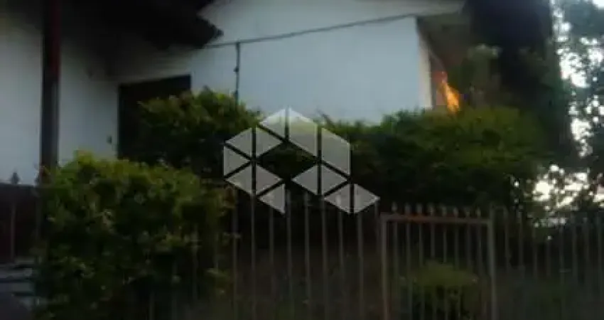 Casa com 4 quartos à venda na Rua Teixeira de Carvalho, 55, Medianeira, Porto Alegre