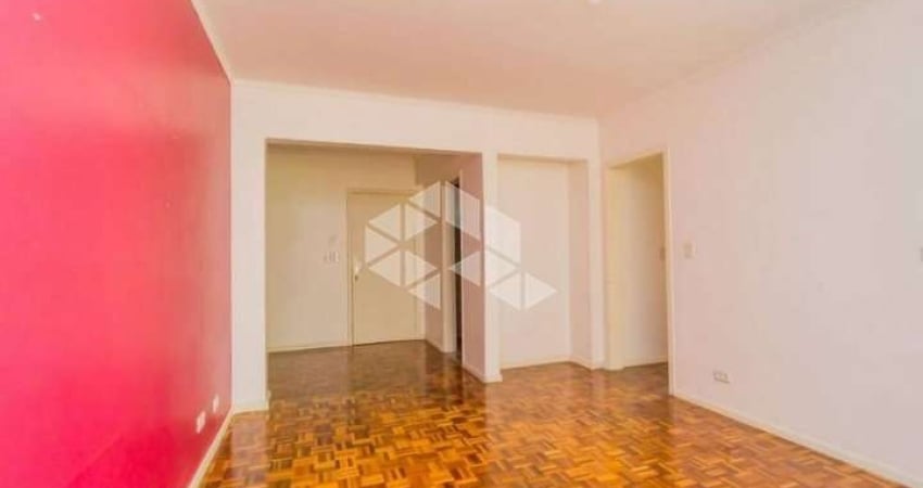 Apartamento a venda de 03 dormitórios no bairro Menino Deus com 01 vaga, de frente, arejado, em excelente localização na Av. Getúlio Vargas