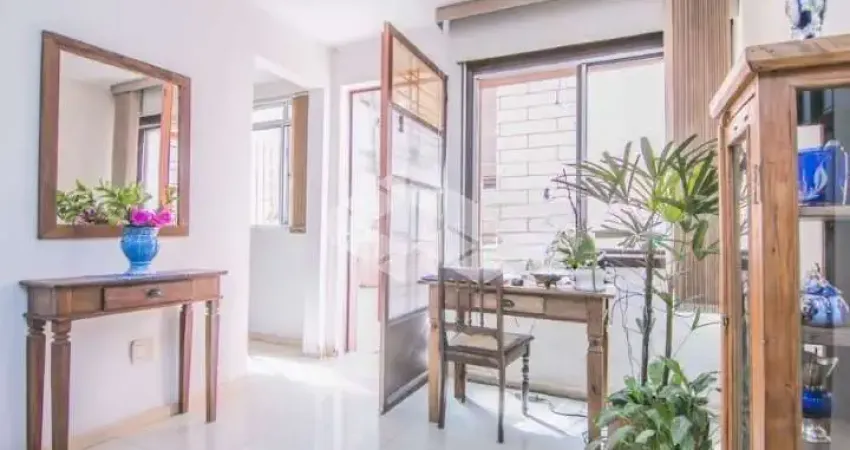 Baixou o valor!! Ap 3d com  amplo pátio externo com espaço para até 5 veículos