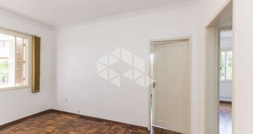 Apartamento de 2 dormitorios, no bairro menino Deus