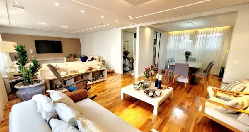 Apartamento com 3 quartos à venda na Avenida Venâncio Aires, 552, Farroupilha, Porto Alegre