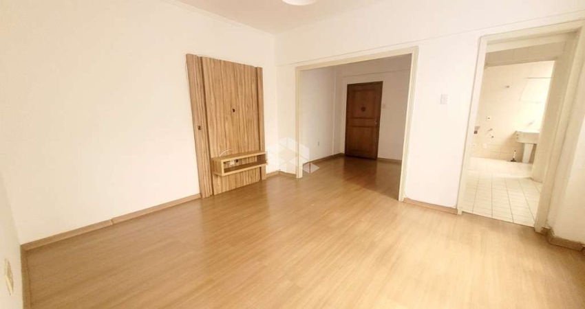 Apartamento 03 dormitórios com suíte.