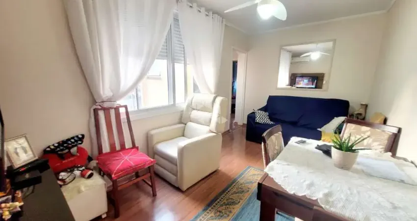 Apartamento de 02 dormitórios, 02 banheiros na Cidade Baixa.