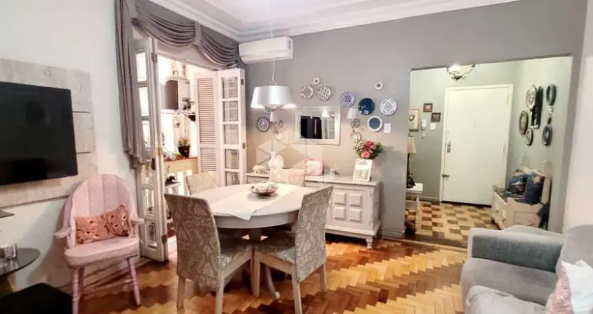 Apartamento de 03 dormitórios e com 2 sacadas próximo à redenção e ao hospital de clínicas.