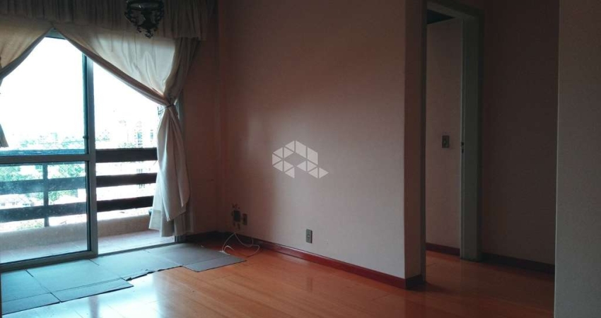 Apartamento Residencial com 1 Dormitório Bem Localizado no Bairro Glória