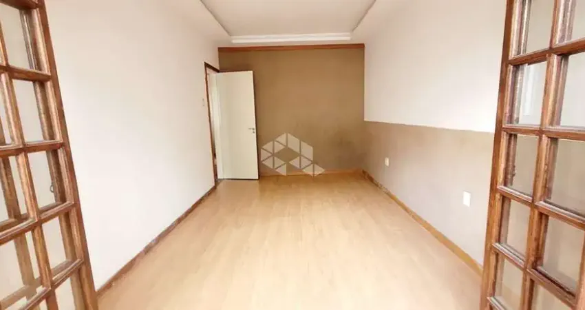 Apartamento com 02 dormitórios + dependência e com sacada junto ao cais embarcadero