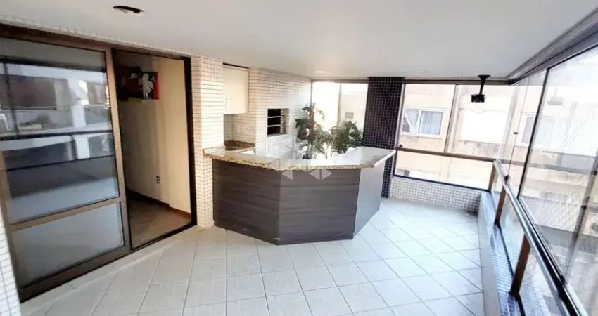Diferenciado apartamento com  120m², 03 dormitórios e garagem