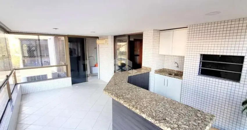 Diferenciado apartamento com 120m², 03 dormitórios e garagem.