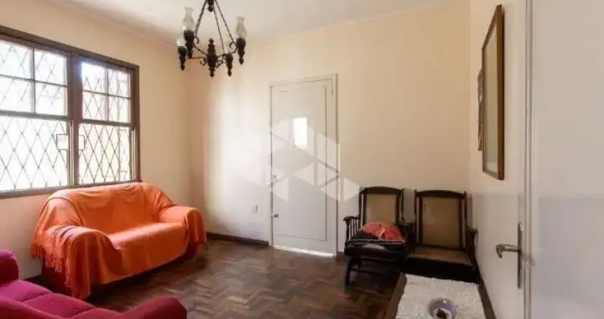 Casa com 2 quartos à venda na Rua Oscar Tollens, 242, Santa Tereza, Porto Alegre