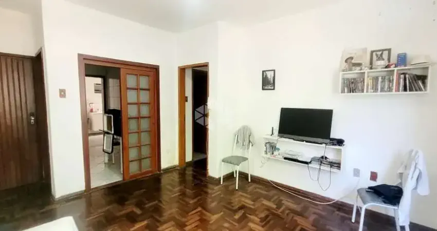 Apartamento garden/térreo com 2 dormitórios junto a Getúlio Vargas