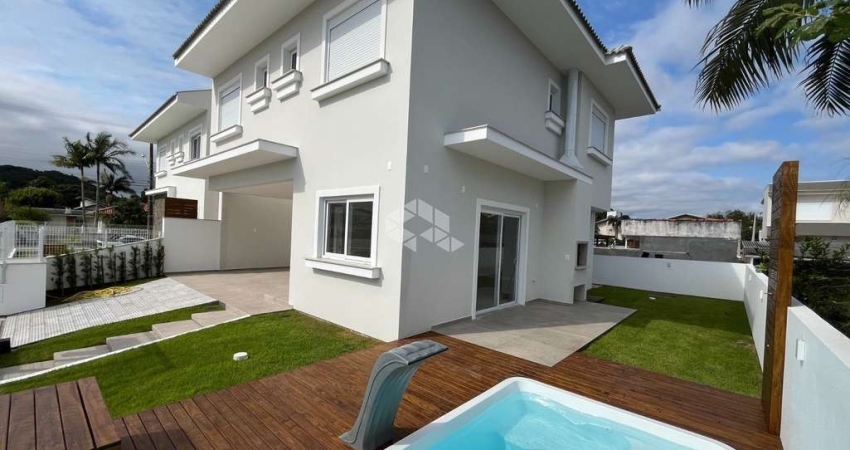 Casa com 3 quartos à venda na Avenida das Acácias, 514, Daniela, Florianópolis