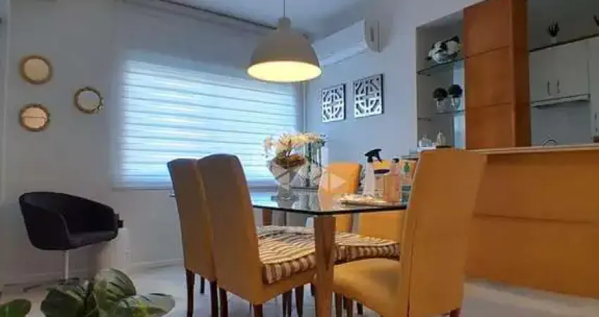 Cobertura semimobiliada com vista para o mar em jurerê internacional!