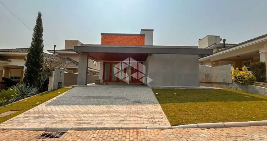 Casa a venda em Condomínio Fechado em Cachoeira do Bom Jesus, com 4 suítes