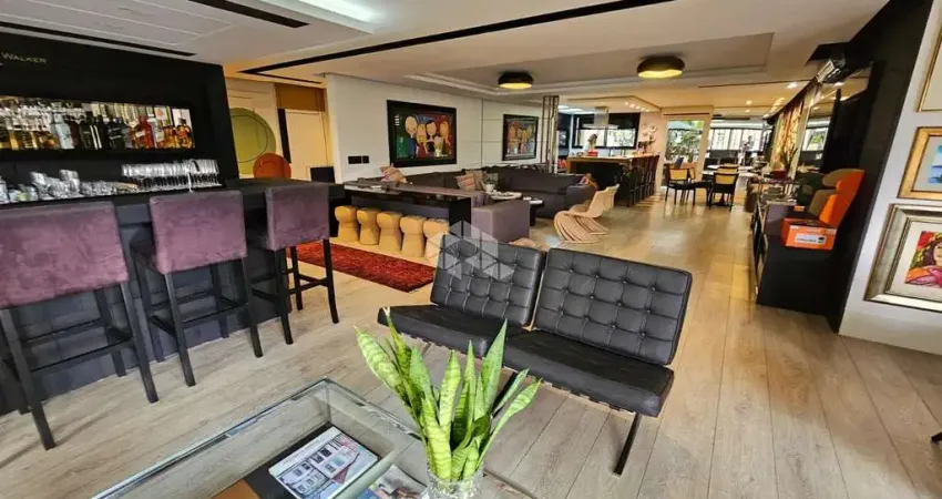 Apartamento Garden moibilado e decorado  à venda no Centro de Florianópolis