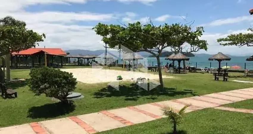 Casa À venda em Condomínio Fechado Canasvieiras