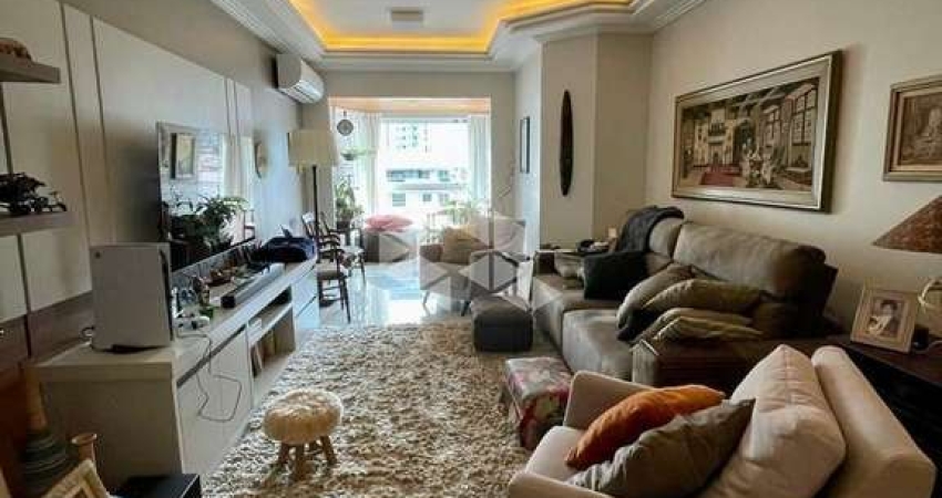 Excelente apartamento à venda em Itapema.